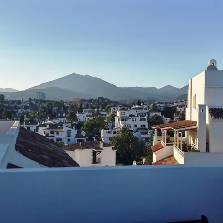 Spacious, Fresh And Fantastic Views Апартаменты *