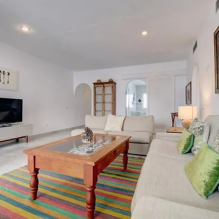 Spacious, Fresh And Fantastic Views Апартаменты *