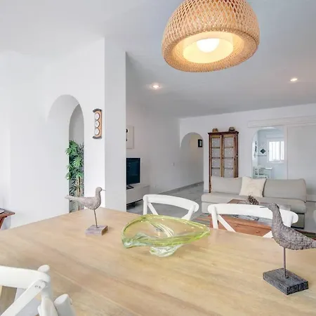 Апартаменты Spacious, Fresh And Fantastic Views